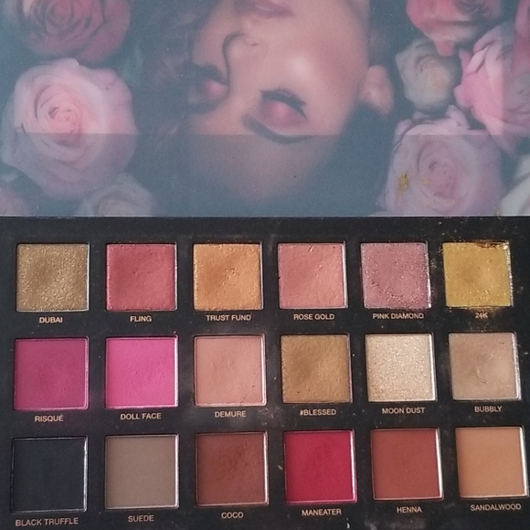 Huda Beauty Bundle of Palettes and Lip Products - Picture 6 of 7